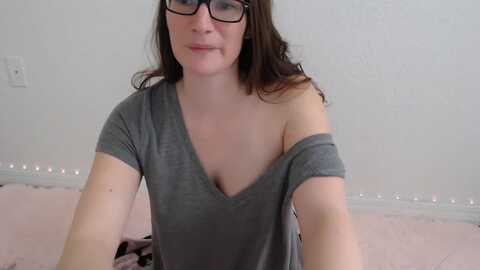 kenziecams @ myfreecams on 20231113