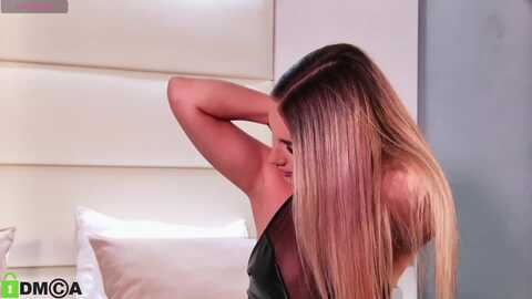 kylieblaze @ myfreecams on 20231113