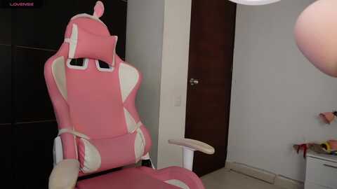 lalitauwu @ myfreecams on 20231113