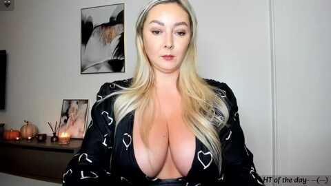 mi_ha @ myfreecams on 20231113