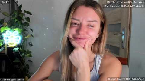 mirbee @ myfreecams on 20231113