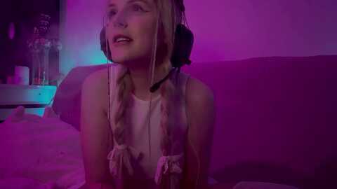 crybabykys @ myfreecams on 20231114