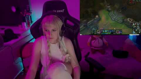 crybabykys @ myfreecams on 20231114