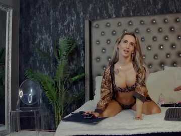 isabelleethan @ myfreecams on 20231114