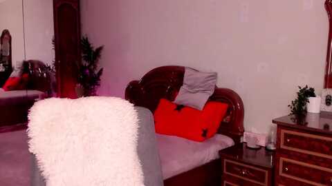 libby_nora @ myfreecams on 20231114
