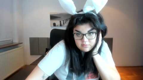 lunalustre @ myfreecams on 20231114