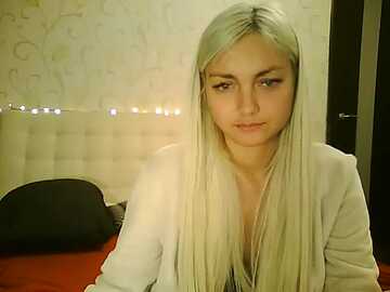 alissamay @ myfreecams on 20231115