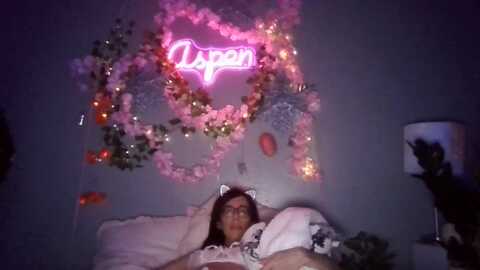 aspen_white @ myfreecams on 20231115