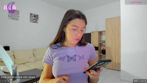 avamoonlight @ myfreecams on 20231115