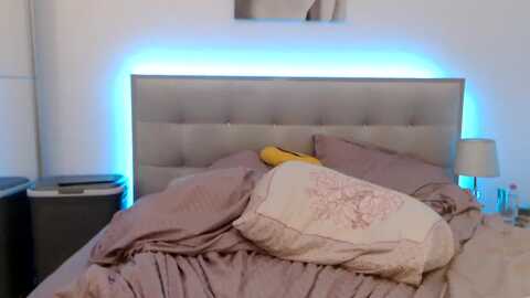 crinnamania @ myfreecams on 20231115