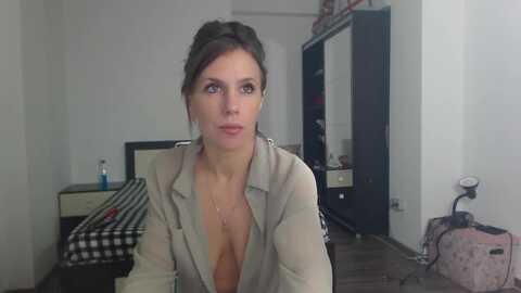 miyahale @ myfreecams on 20231115