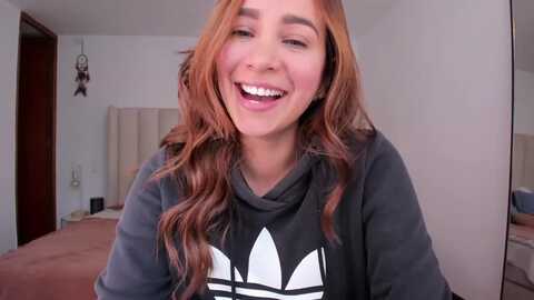 taniaangel @ myfreecams on 20231115