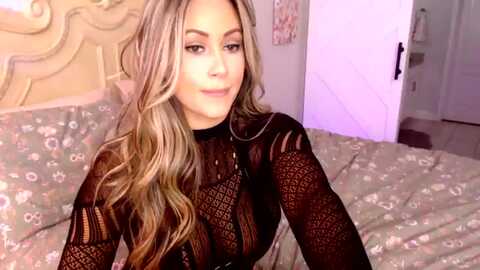 addictivekiss @ myfreecams on 20231116