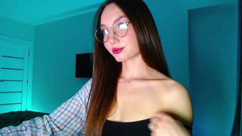 browncat04 @ myfreecams on 20231116