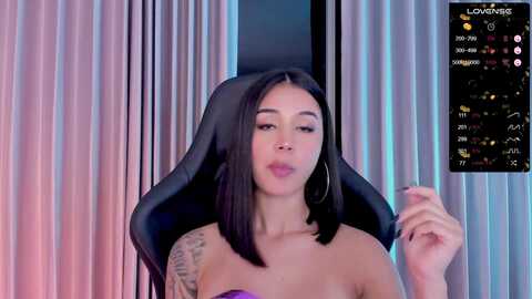 candyred88 @ myfreecams on 20231116