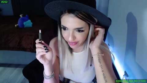diamondblack5 @ myfreecams on 20231116