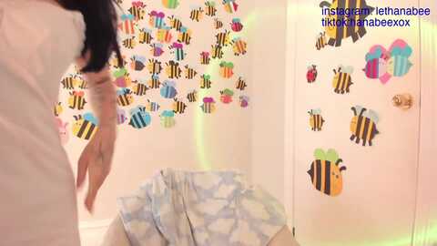 hana_bee @ myfreecams on 20231116