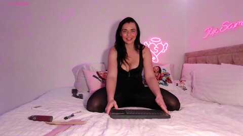 innocentsamx @ myfreecams on 20231116