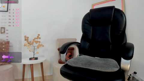 kylamorrison @ myfreecams on 20231116