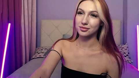lovelygin @ myfreecams on 20231116