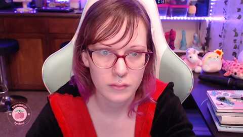 lycheebee @ myfreecams on 20231116