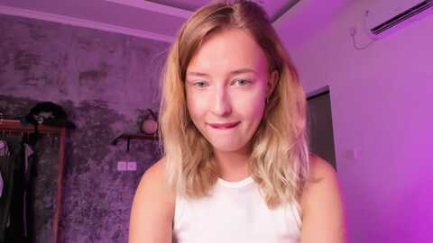 nura_vura @ myfreecams on 20231116