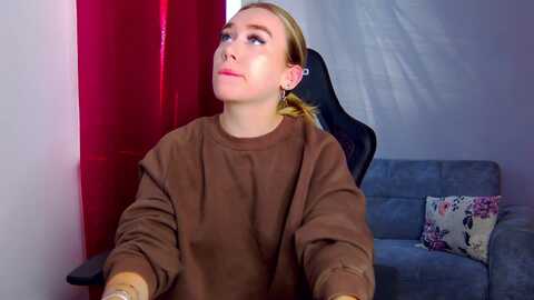 victoriarosss @ myfreecams on 20231116