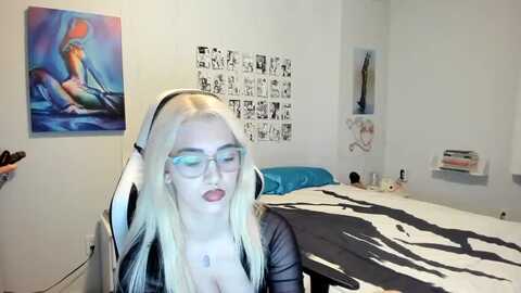 annatame @ myfreecams on 20231117