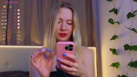 april_bb @ myfreecams on 20231117