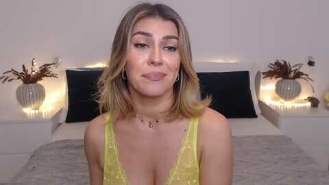 bluestocking @ myfreecams on 20231117