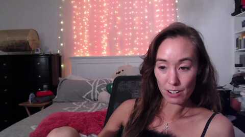 christy_love @ myfreecams on 20231117