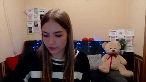 honey_mfc @ myfreecams on 20231117