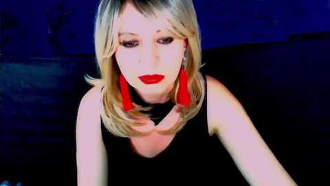 ineedslaves @ myfreecams on 20231117