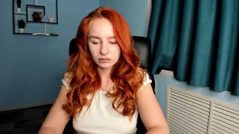 lora_moor @ myfreecams on 20231117