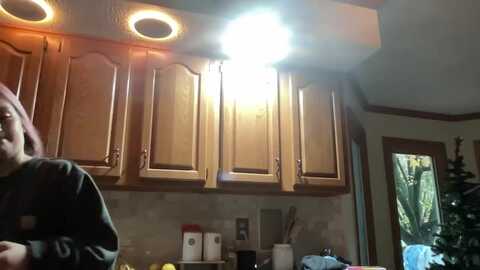 lynn_6 @ myfreecams on 20231117