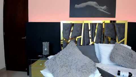 martina_brown @ myfreecams on 20231117