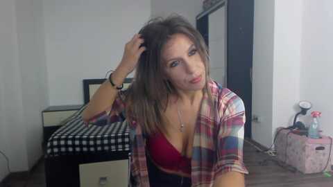 miyahale @ myfreecams on 20231117