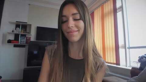 onekiss1 @ myfreecams on 20231117