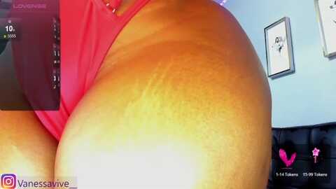 roxxanasmith @ myfreecams on 20231117