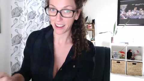sarah_stark @ myfreecams on 20231117
