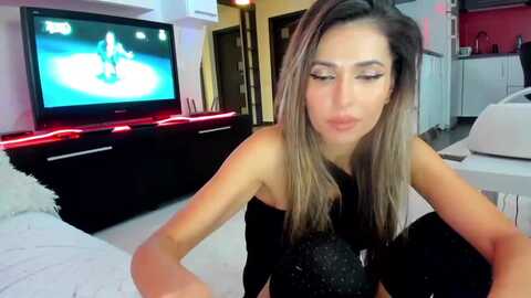 smileytinaa @ myfreecams on 20231117