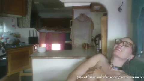 yespleasemmhm @ myfreecams on 20231117