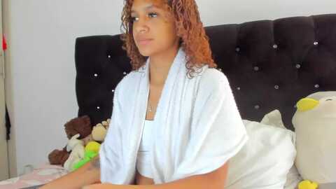 ebonygolds @ myfreecams on 20231118