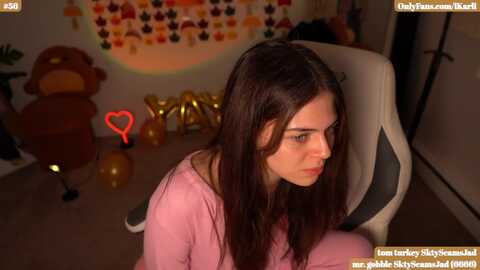 ikarli @ myfreecams on 20231118