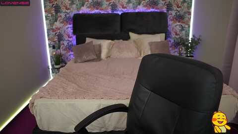 lyalyaa @ myfreecams on 20231118