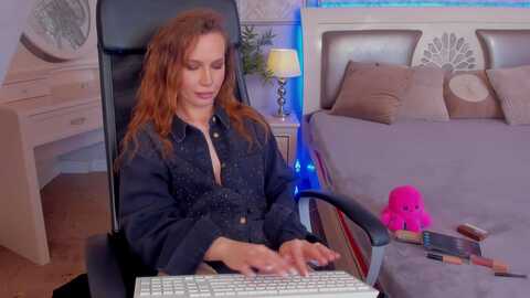 marrgotbee @ myfreecams on 20231118