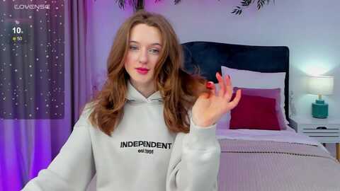 monaelisa @ myfreecams on 20231118