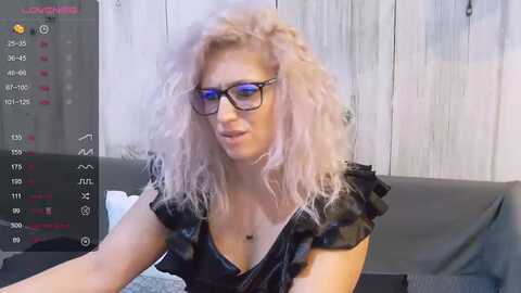sassykate @ myfreecams on 20231118