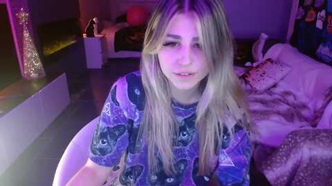 serafina @ myfreecams on 20231118