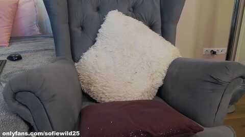 sofiewild @ myfreecams on 20231118